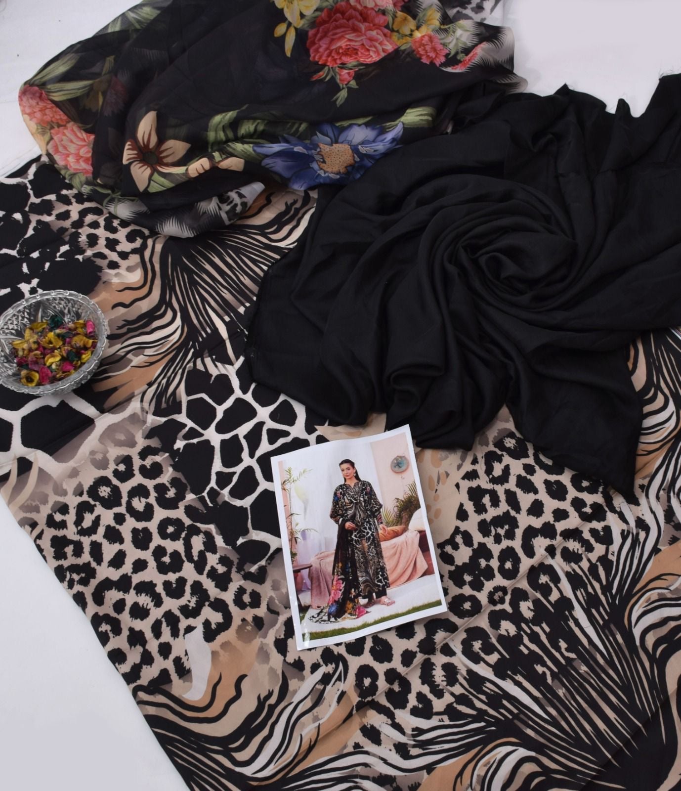 LUXURY SILK PRINTED 3PC D42